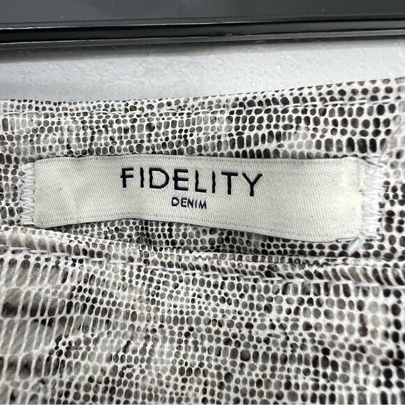 Fidelity Denim Classic Snakeskin Cream Black Joey Skinny Pants Women's size 26 - Picture 3 of 6